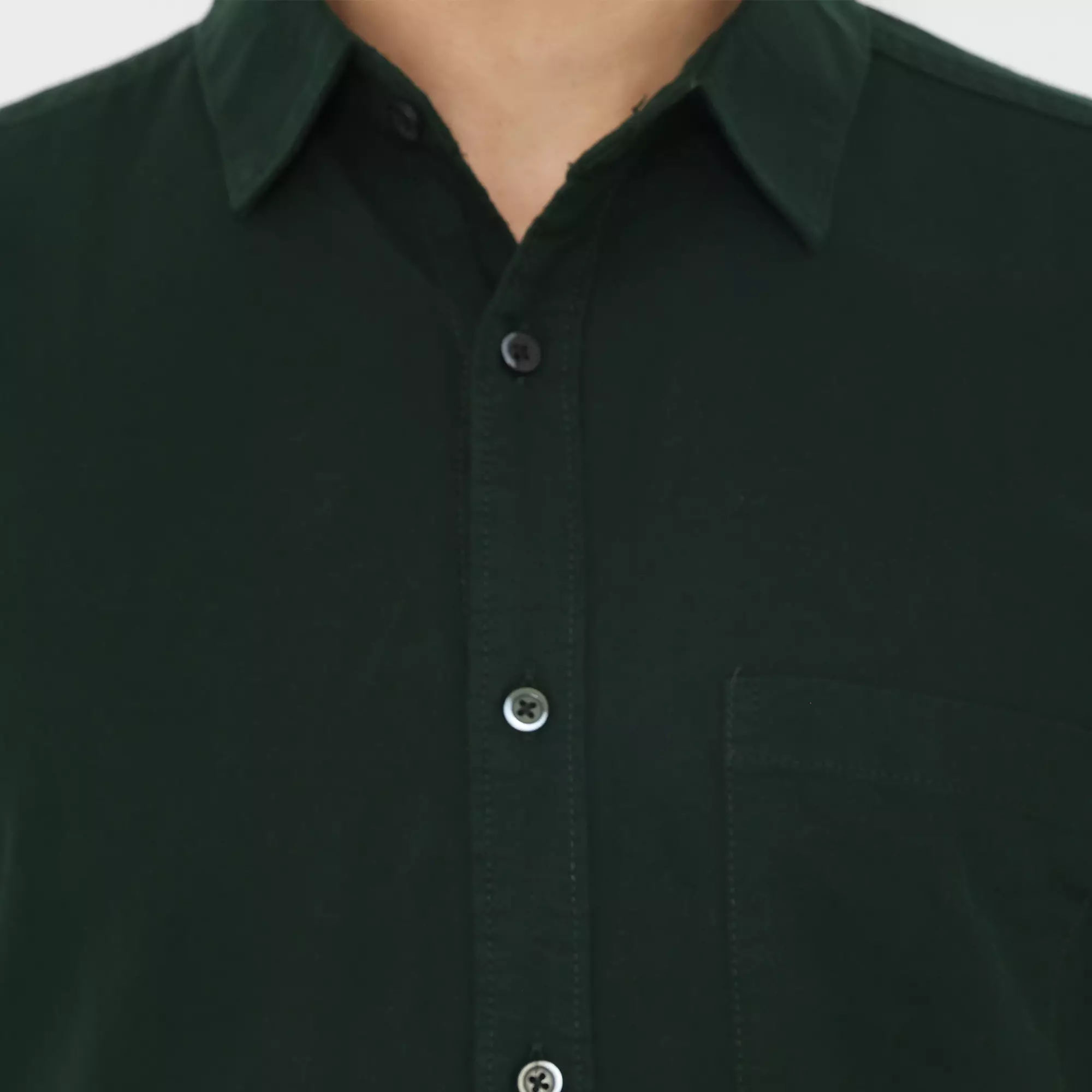 Men & Clo x PLATINI | Kemeja Pria Basic Polos Lengan Pendek Katun  Dark Green 1090