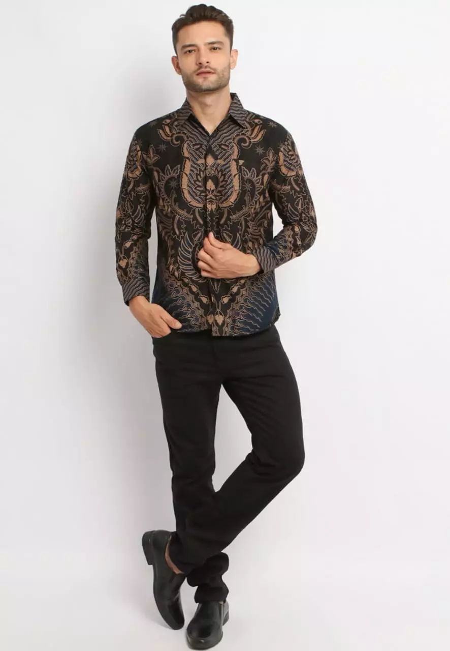 Satrugna Navy Kemeja Batik Premium Pria Slimfit Elegan