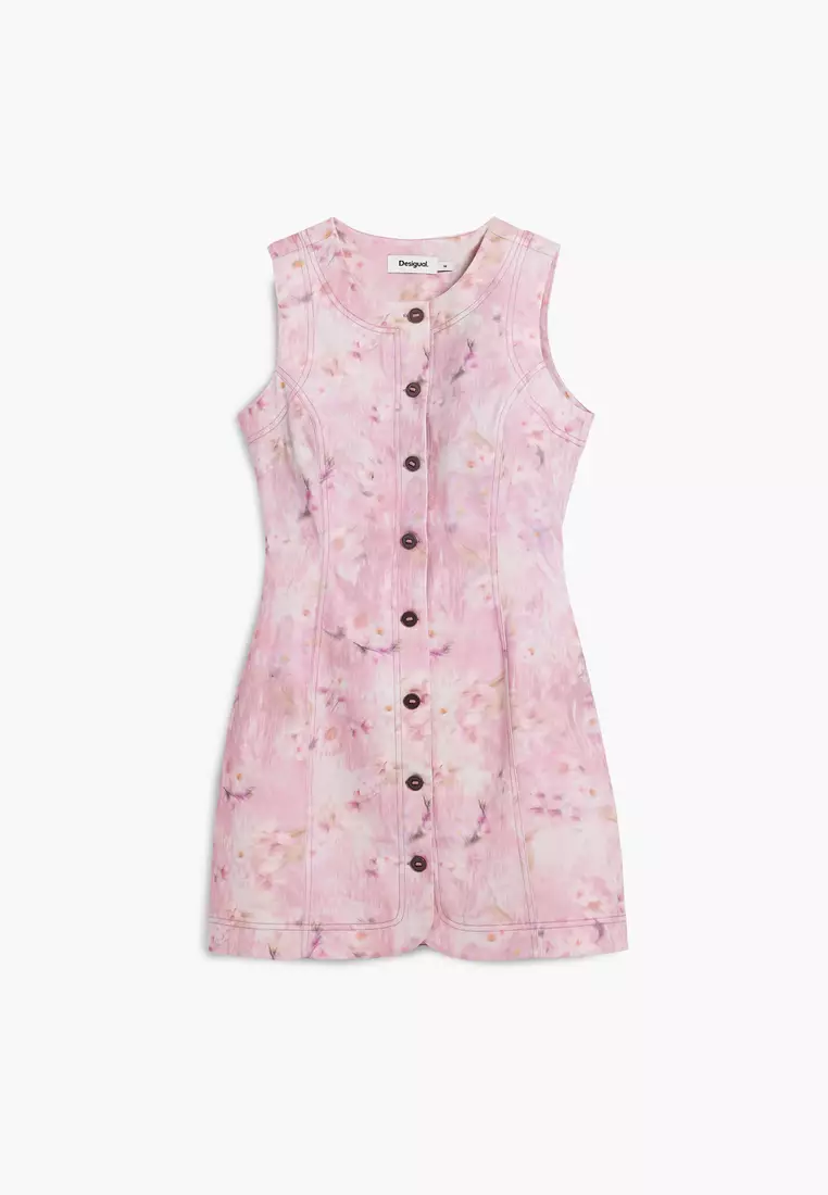 Short dress with buttons