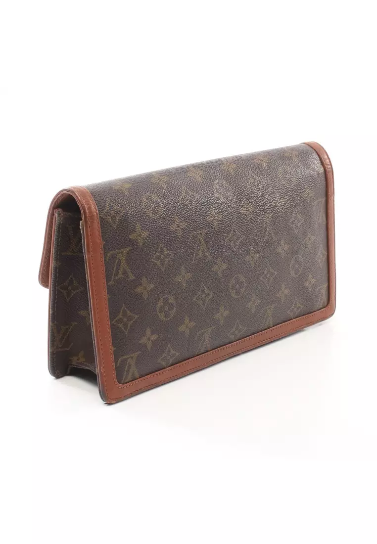 Lv clutch sales bag malaysia