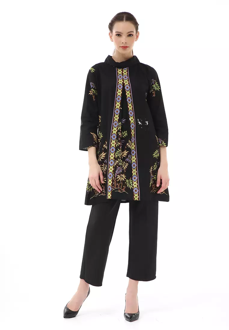 Olaf Atasan Batik Wanita Tunik Traditional Motive Desain Belah Tengah Material Cotton ORIGINAL - Black Blue