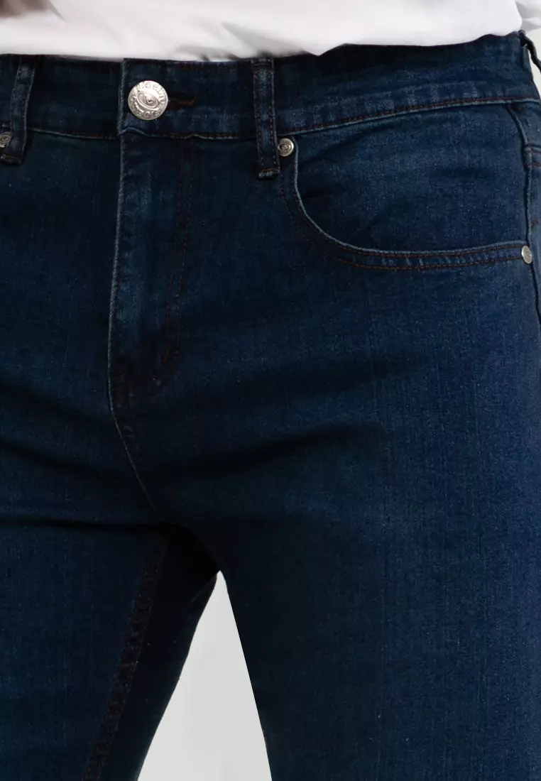 Straight Cut Stretchable Jeans