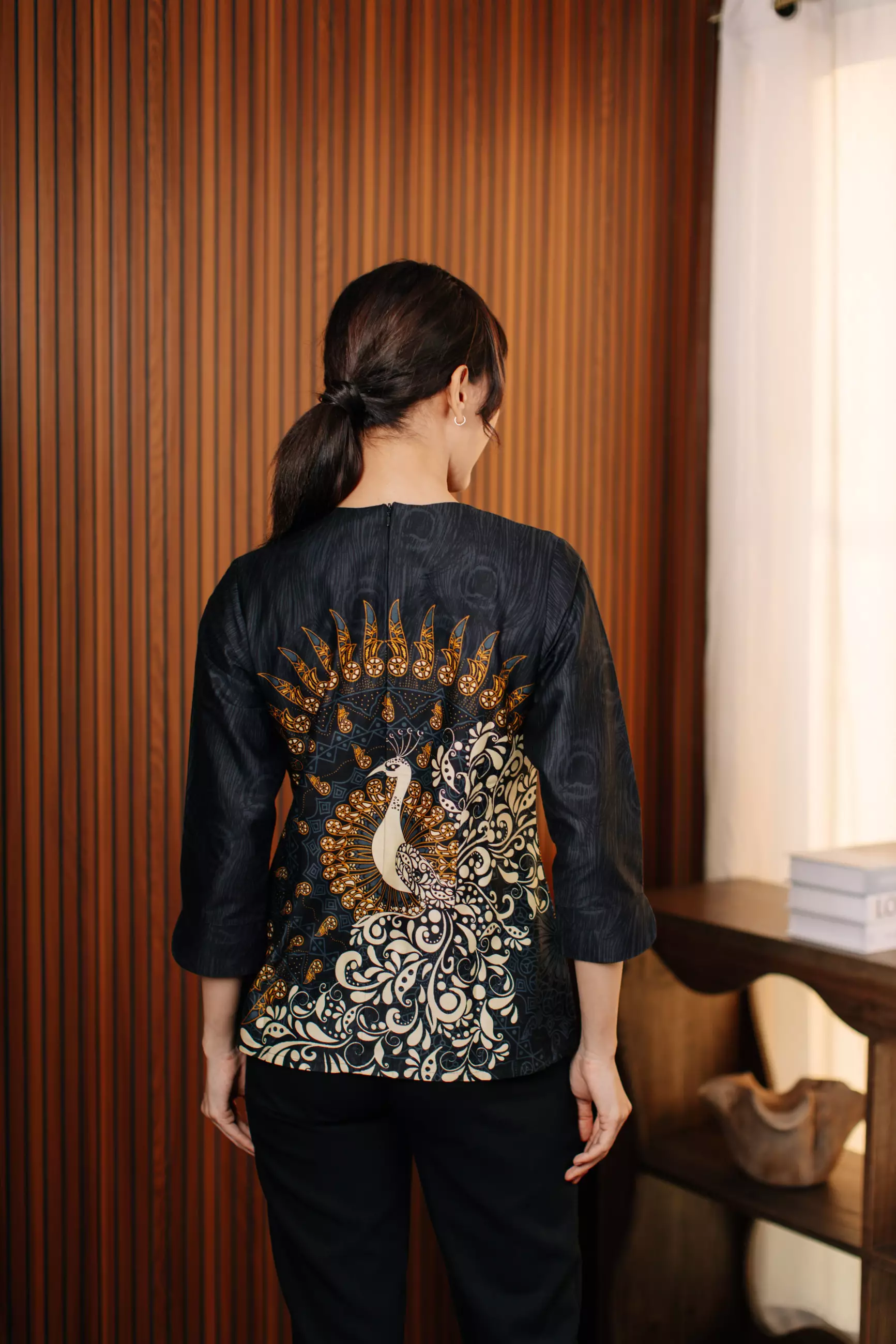 Adyatma Kalandra Blouse Batik Wanita Katun