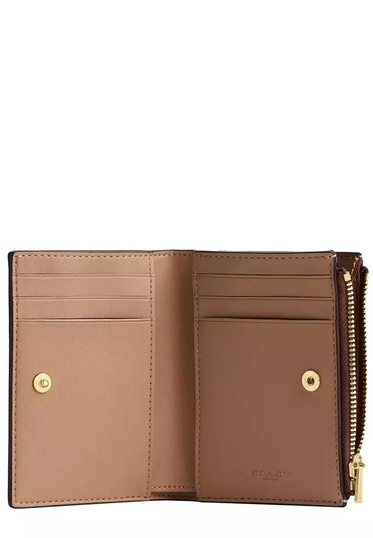 Bifold Wallet In Signature Canvas in Tan/ Brown CW803