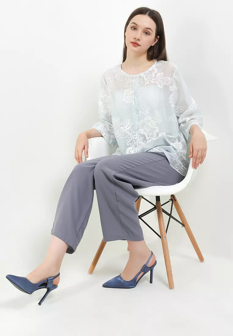 3/4 Sleeves Flo Emb Sheer Blouse W/ Jackitte Buttons