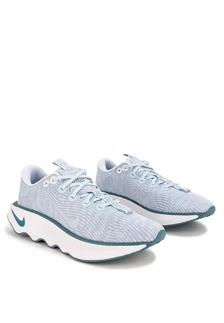 Motiva Walking Shoes