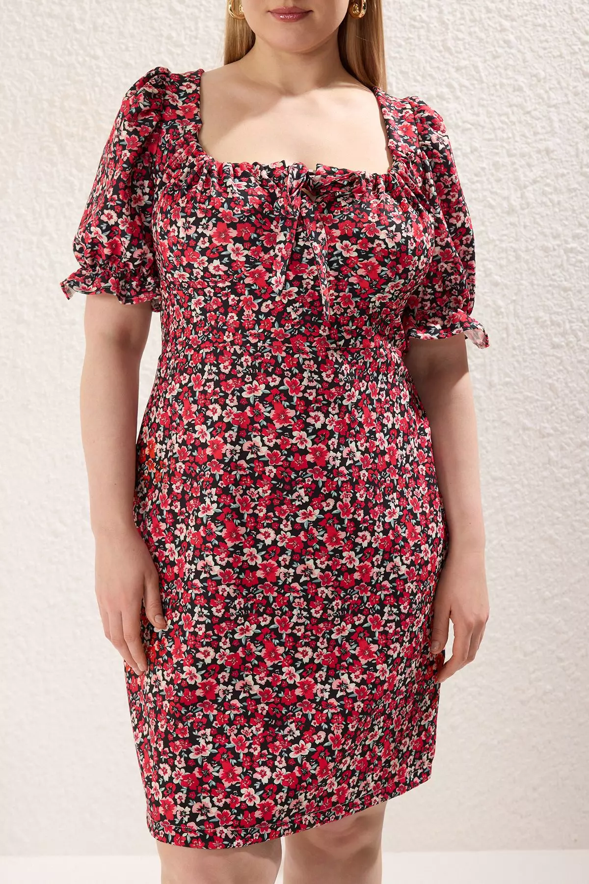 Plus Size Floral Puff Sleeve Dress