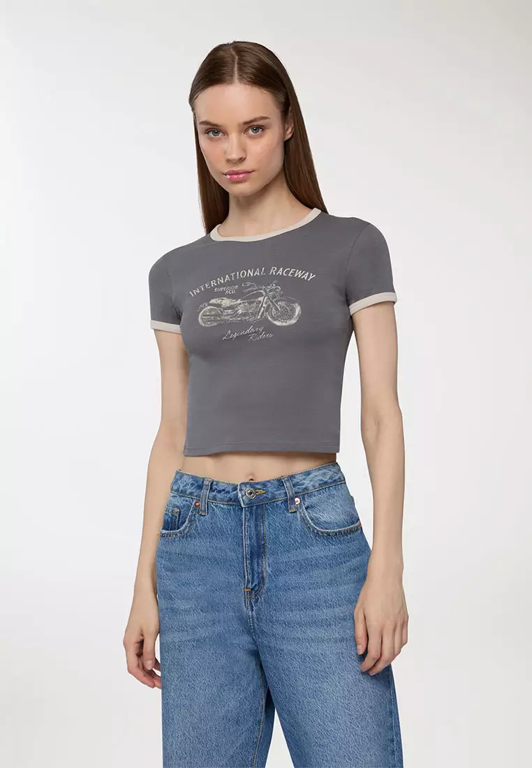 Woman Short-Sleeved T-Shirt