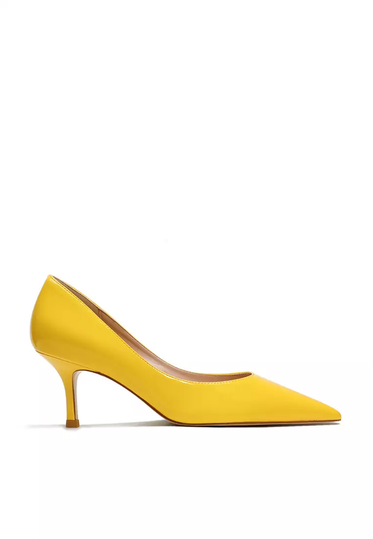 Pumps yellow sale