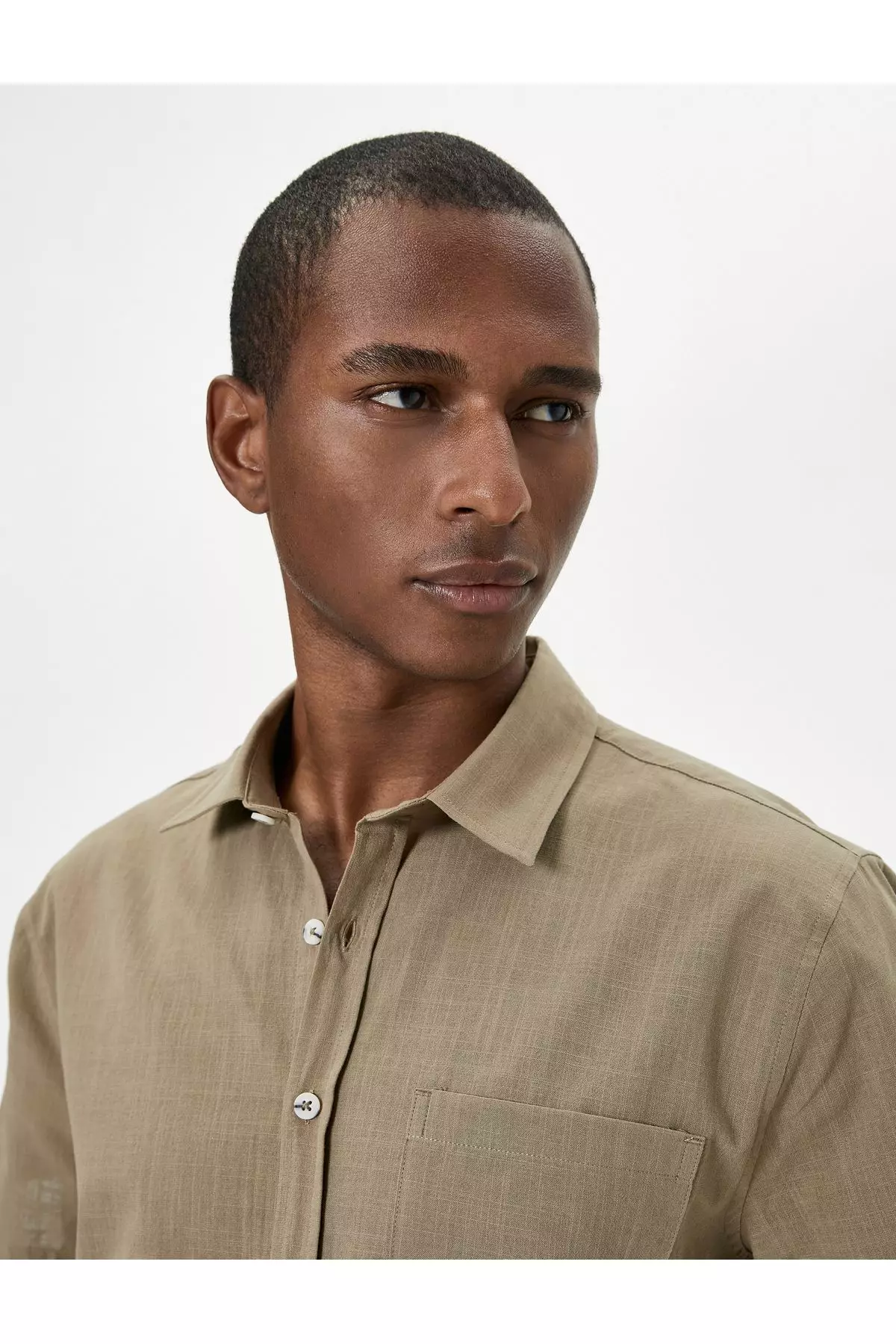 Discount on KOTON  shoes - SKU: Short Sleeve Shirt Slim Fit Classic Collar Buttoned Pocket Detailed
