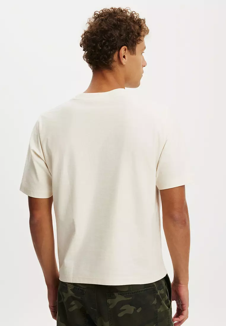 Cropped Fit Graphic T-Shirt