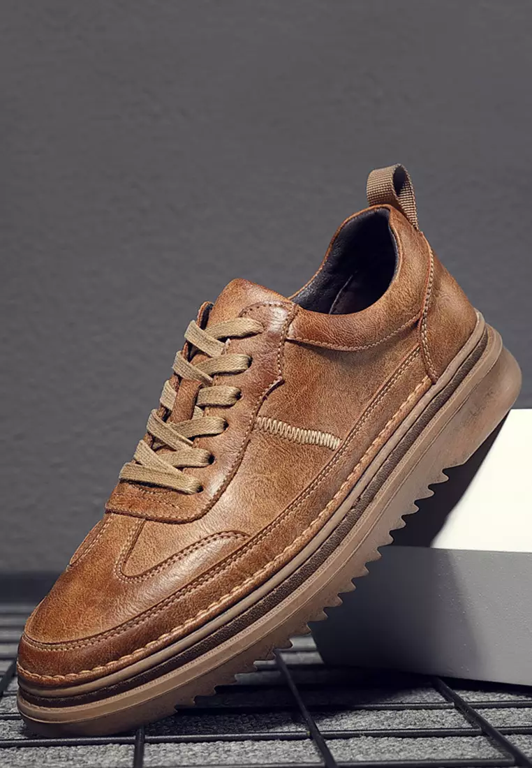 Versatile casual shoes on sale