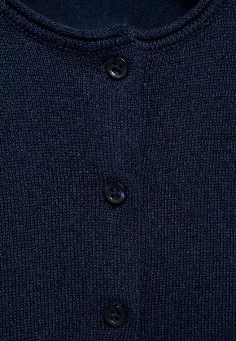 Knitted Buttoned Cardigan