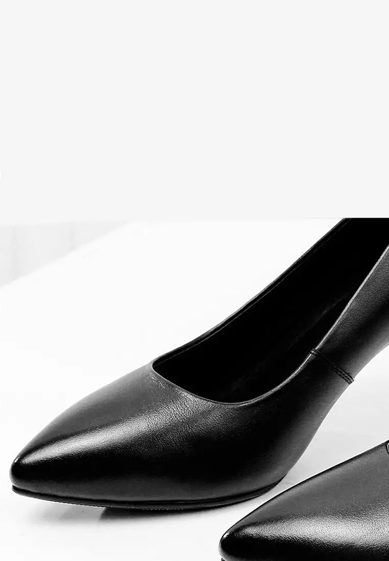 Leather Uniform Pointy Pumps 1656