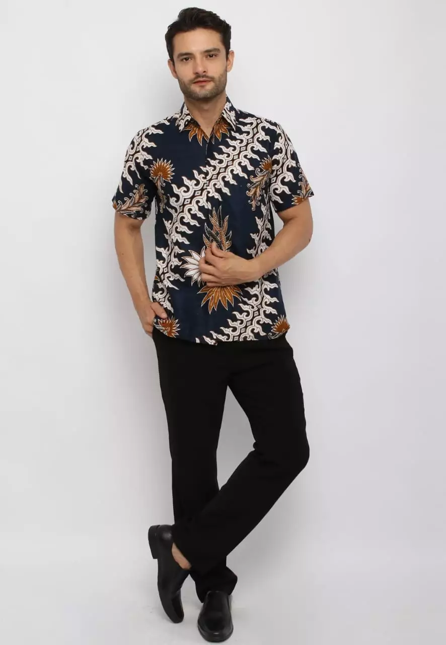 Kemeja Batik Pria Premium Slimfit Elegant Modern Lengan Pendek Salya Dongker