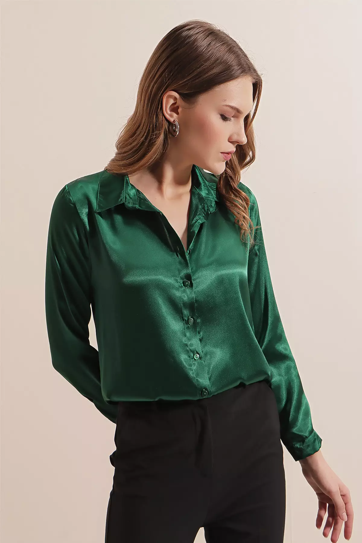 Long Sleeves Collared Shirt