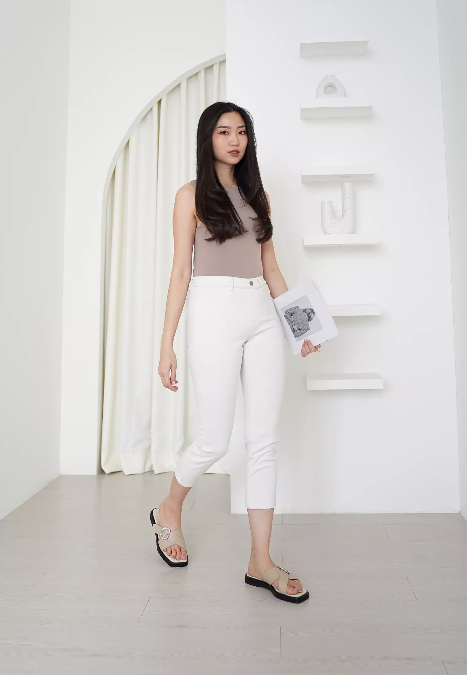 Millie Crystal Sandal Flat Wanita