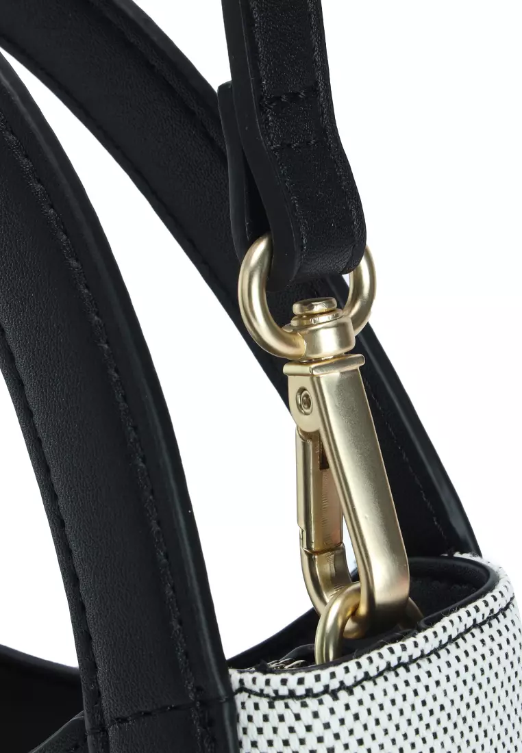 FILA Women's FILA Logo HERITAGE Style Crossbody Bag 2024 Buy FILA