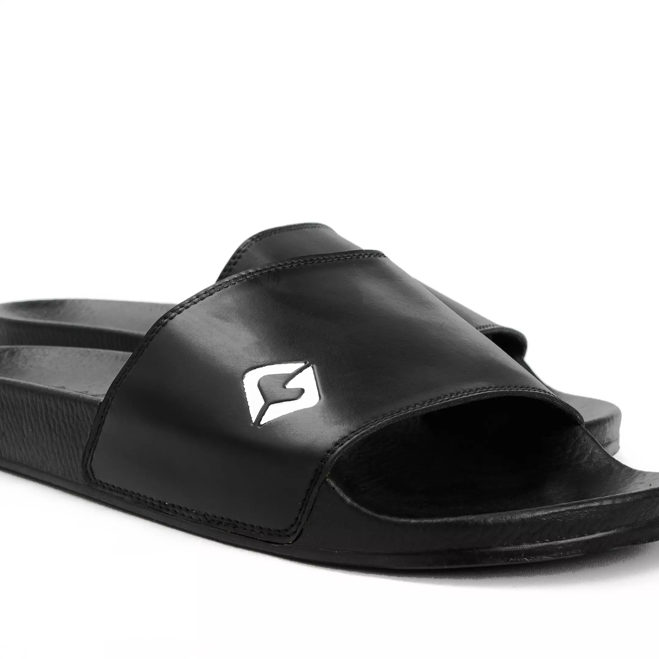 Slip On T-Boardth Black Sandal Slop