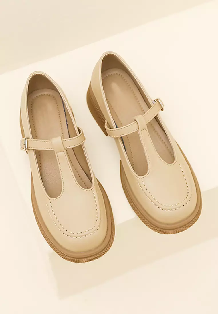 Mary jane store t strap shoes