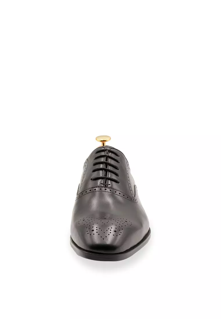 Mendoza Medallion Black Oxford