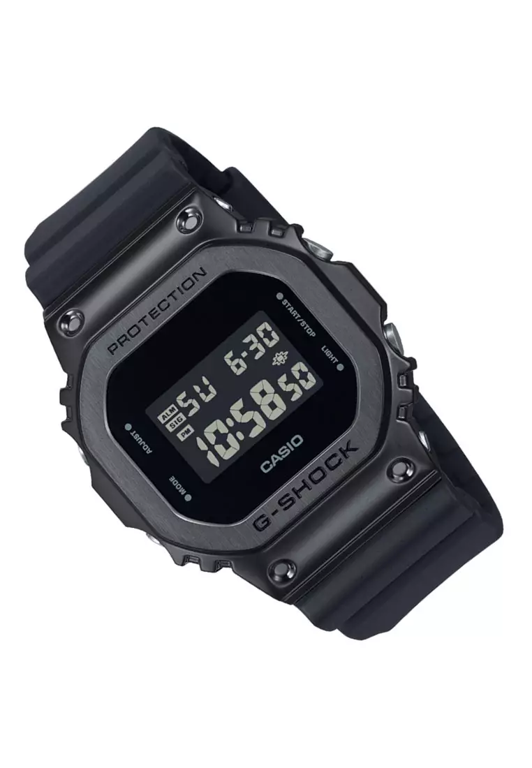 G-shock Digital Watch GM-5600UB-1DR