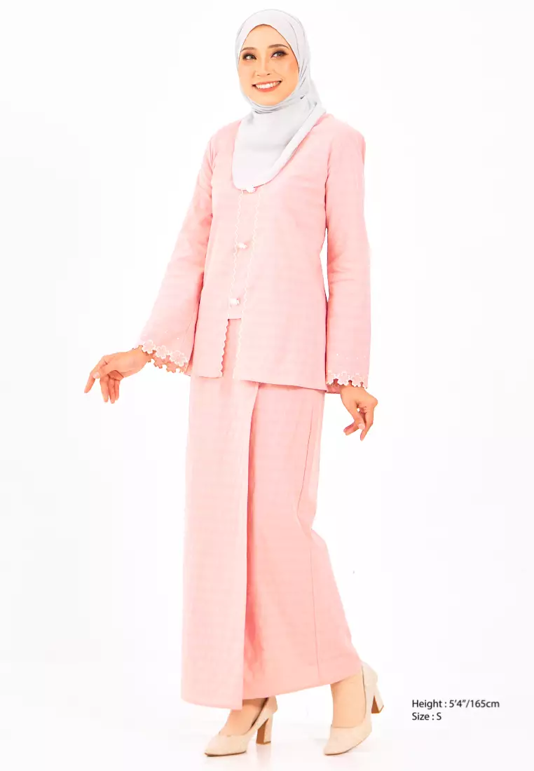 Gene Martino - Dea Kirana Kebaya 7068