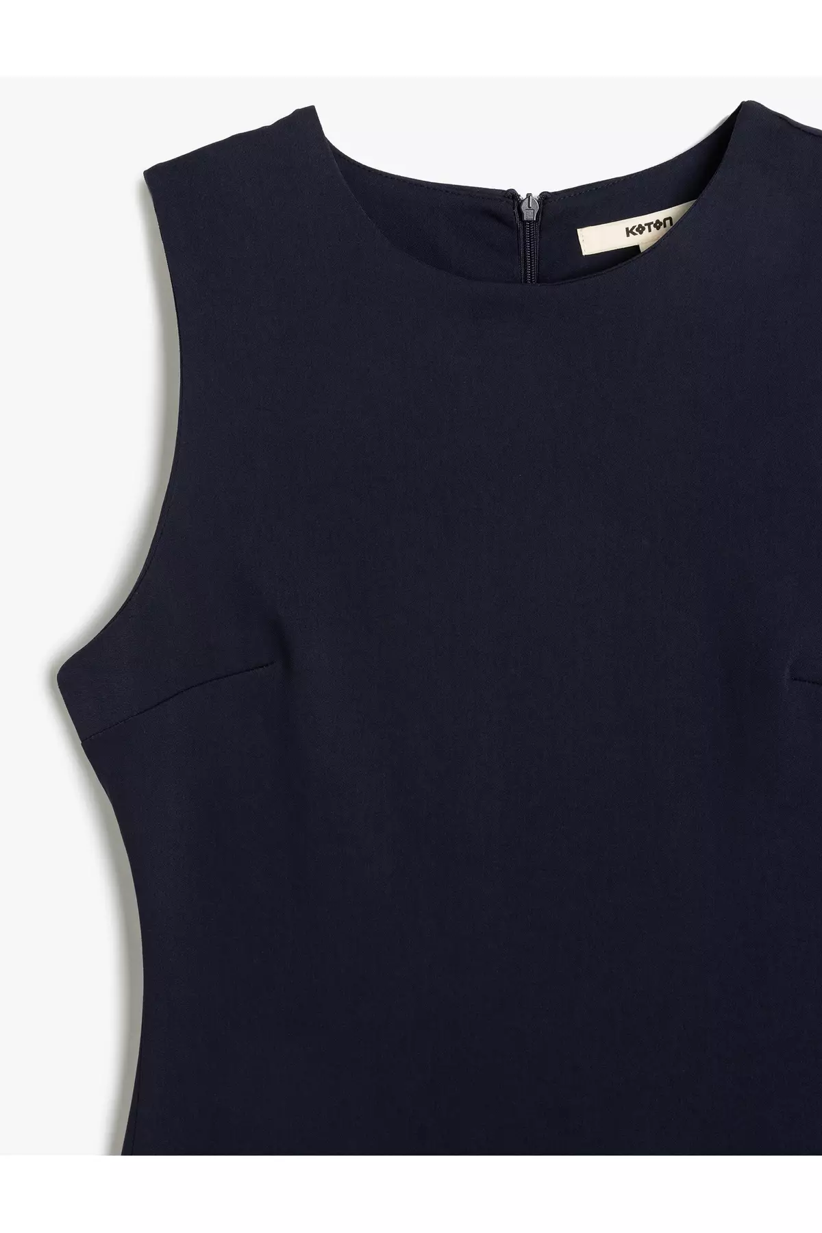 Slit Detail Crew Neck Sleeveless Long Pencil Dress