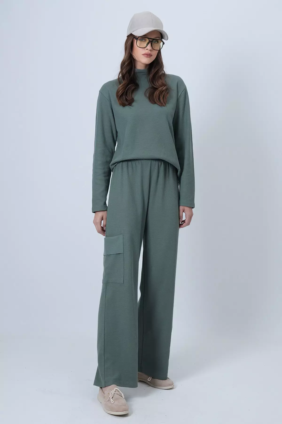 Green Turtleneck Soft Textured Oversize Blouse And Cargo Pants Set Alc-X14381