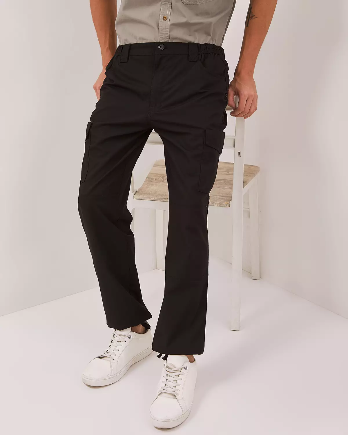 MEN'S BLACK CARGO PANTS