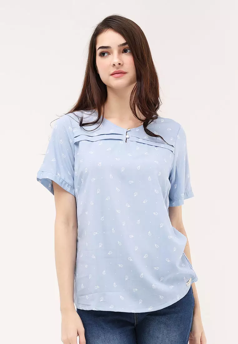 Short Sleeves V-neck Blouse