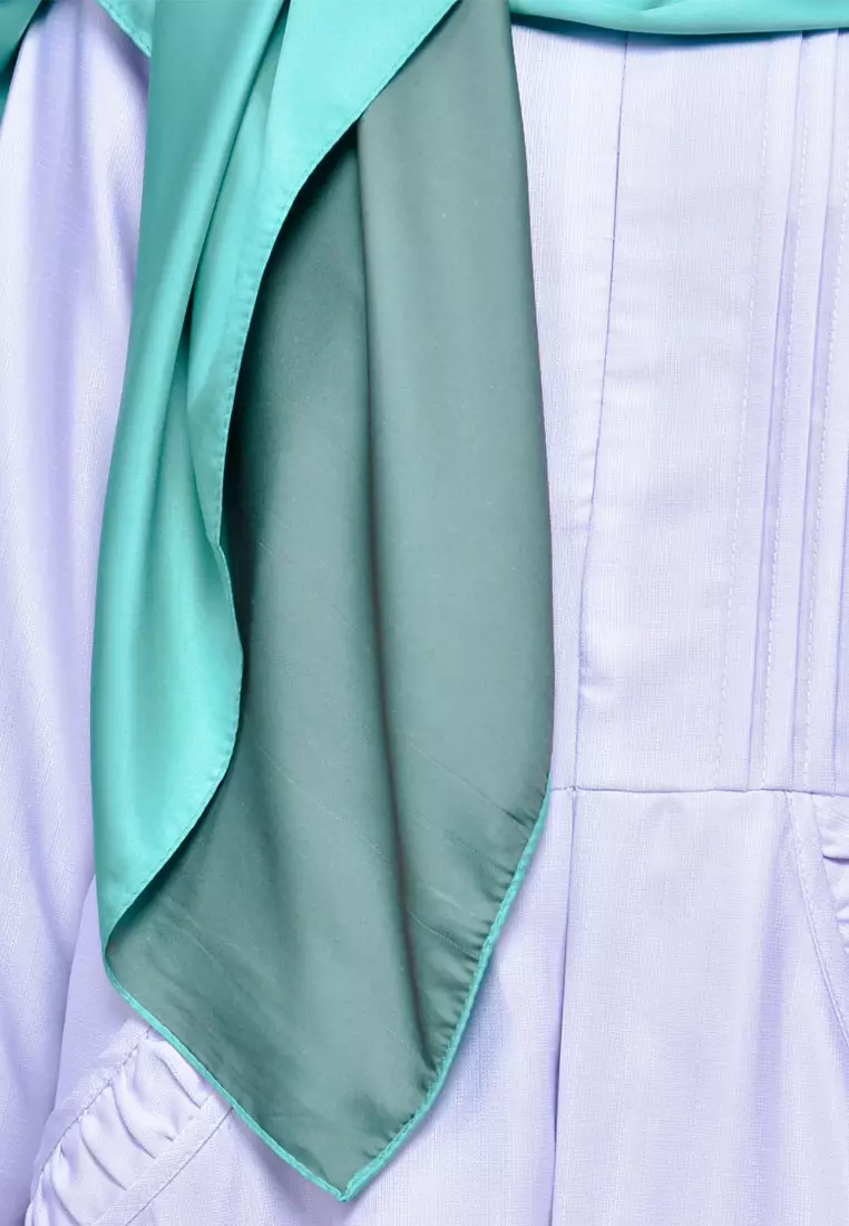 Two-sided Satin Square Scarf Hijab Wanita Bolak-Balik Green