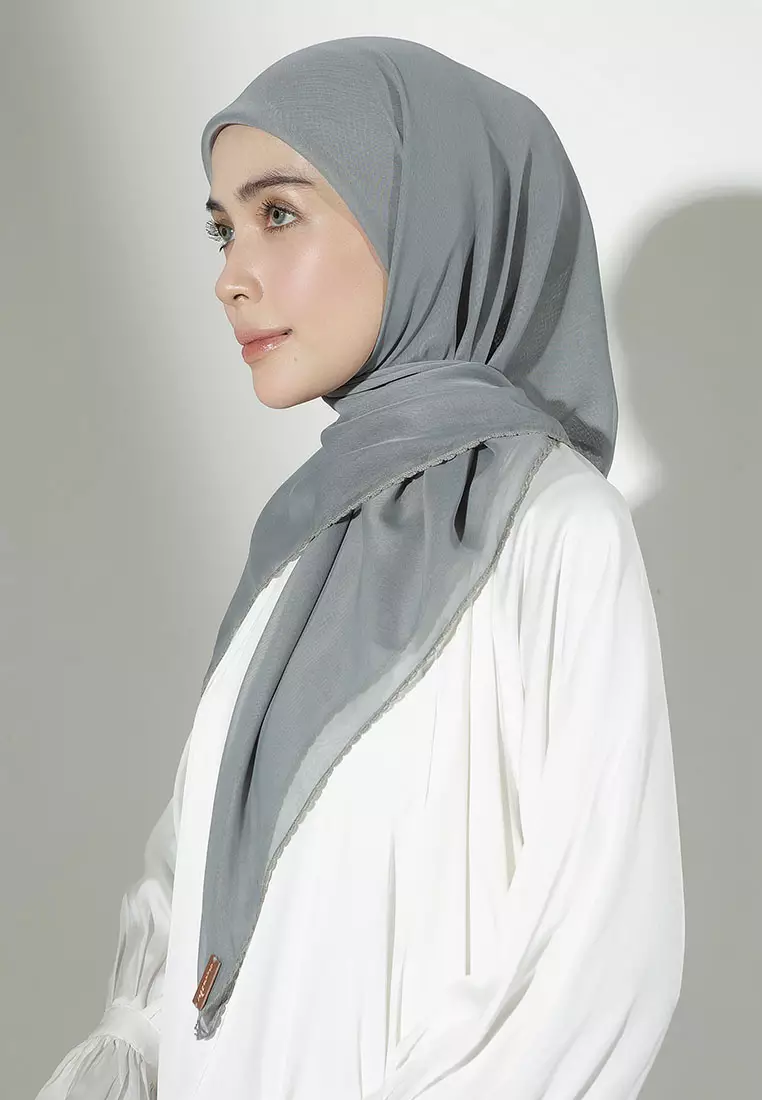 Paris Embroidery Signature Square (Lozy X Hamidah) Smoke Green