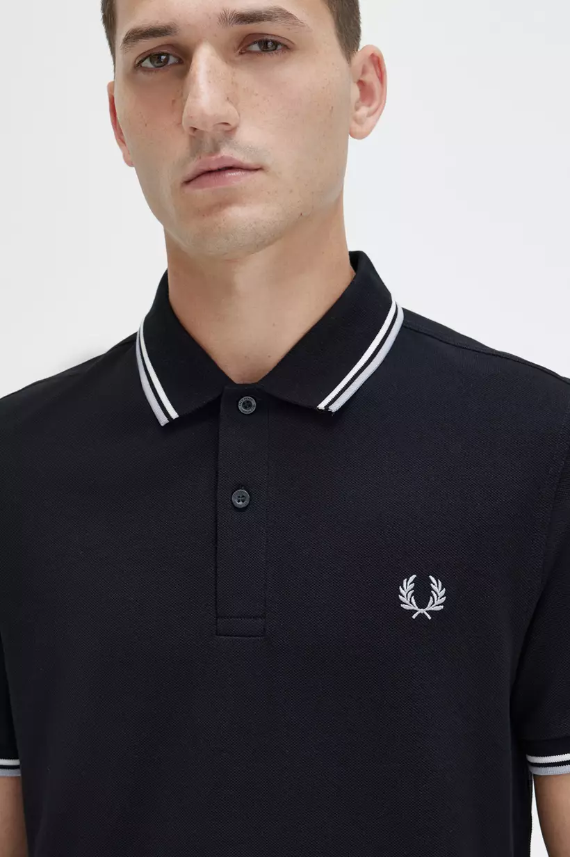 Fred Perry M3600 Twin Tipped Fred Perry Shirt (Black / Ecru / Limestone)
