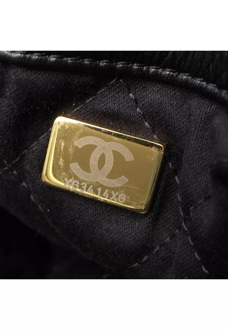 Pre-Loved Chanel chanel 22 Backpack knapsack leather black gold hardware