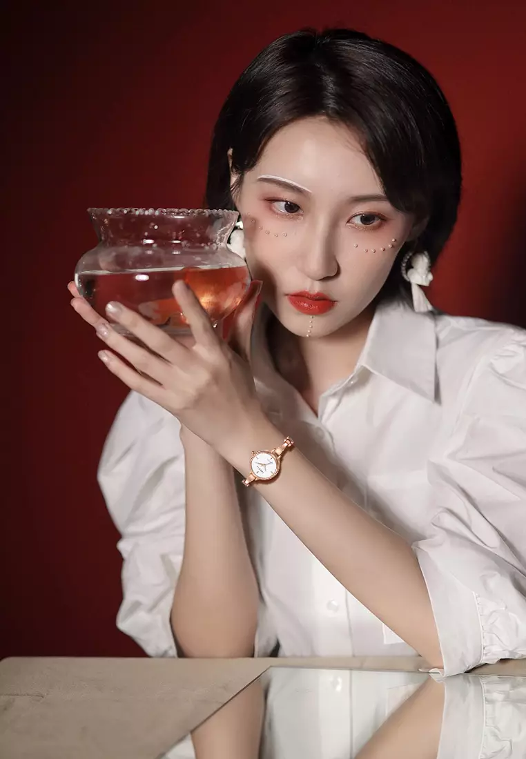 Jam Tangan Wanita fashion kasual kuarsa Tali stainless steel Anggun design