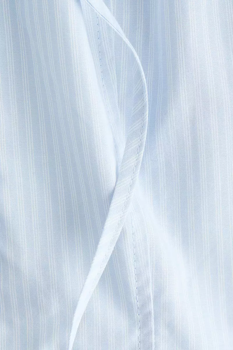 Puff-sleeved poplin blouse