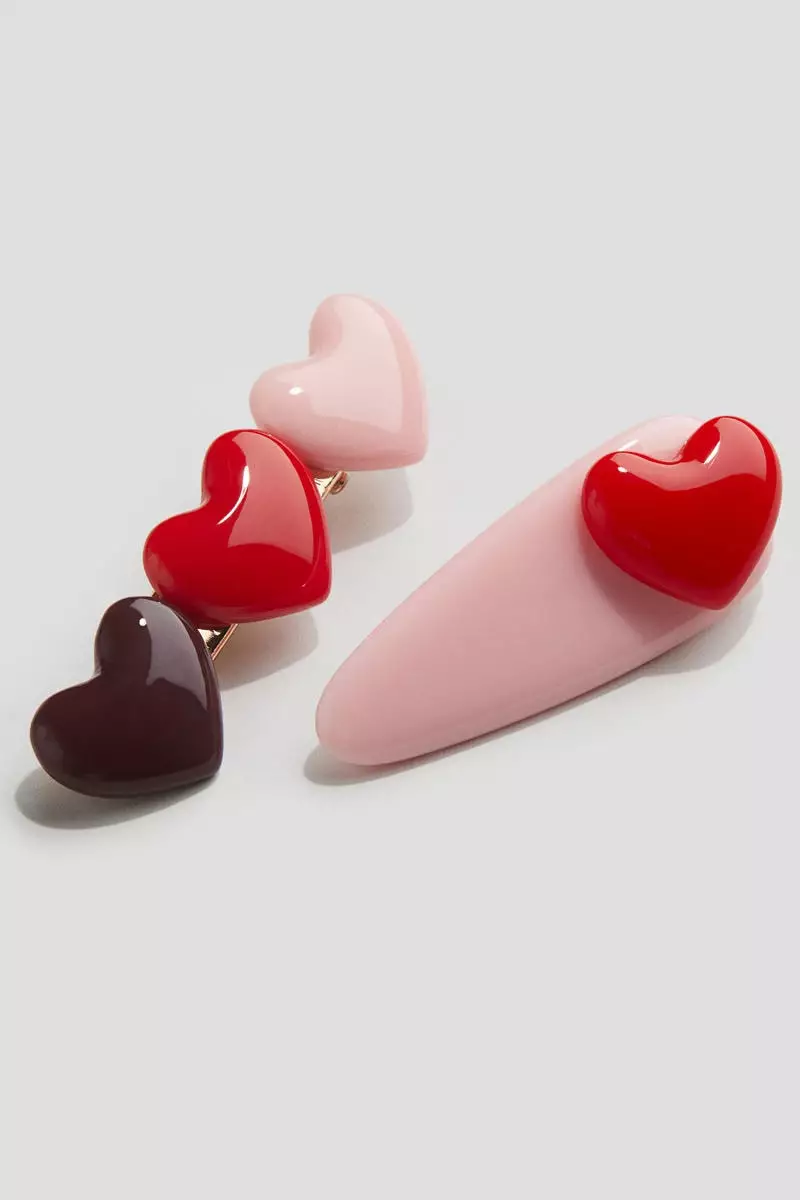 2-pack appliquéd hair clips