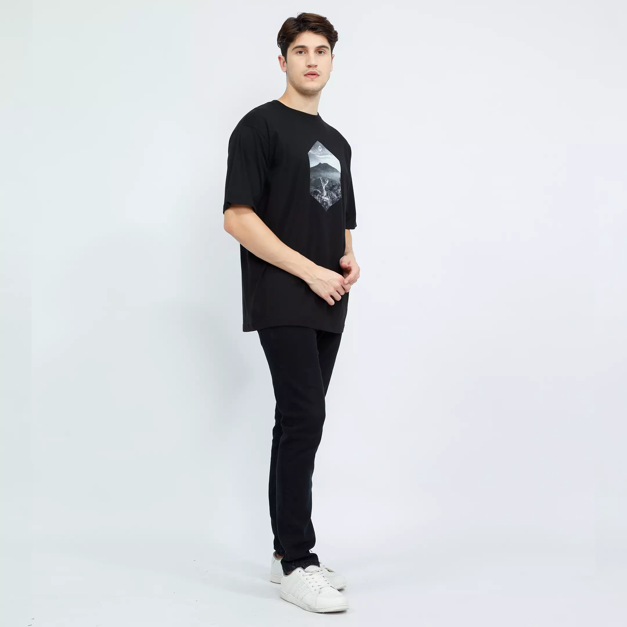 Kaos Design Front Deer Kaos Hitam Unisex