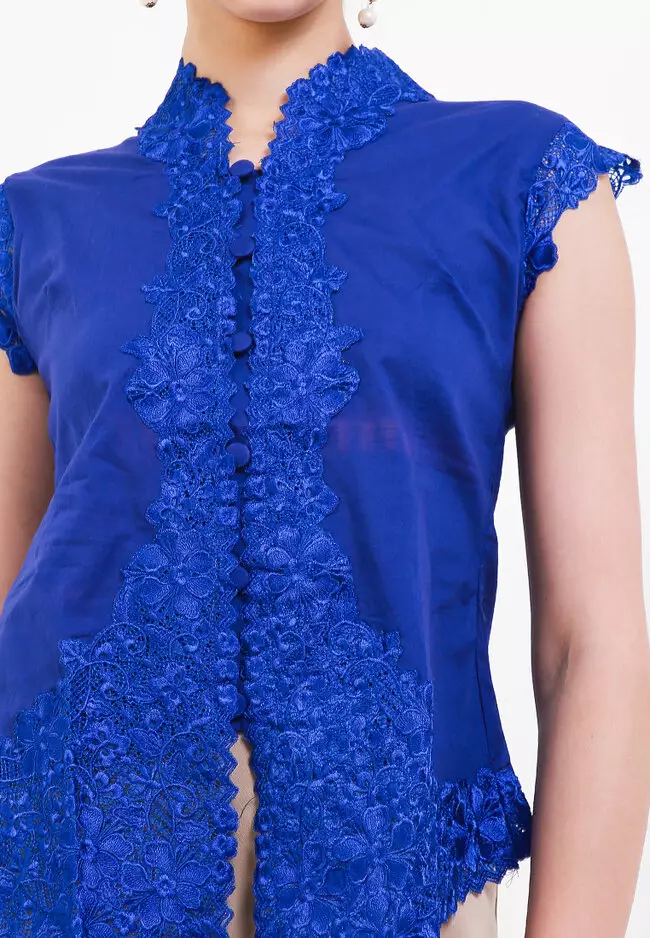 Kebaya Kutung Senada