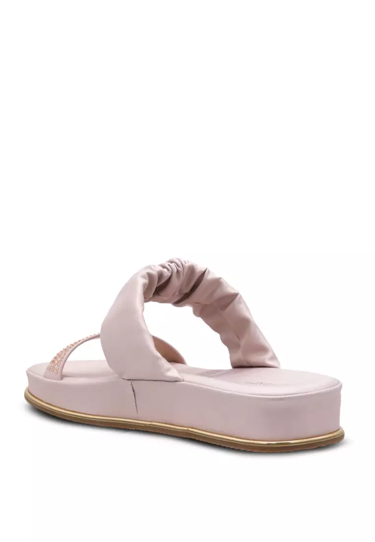 Women Slip On Casual Sandals - 250370227