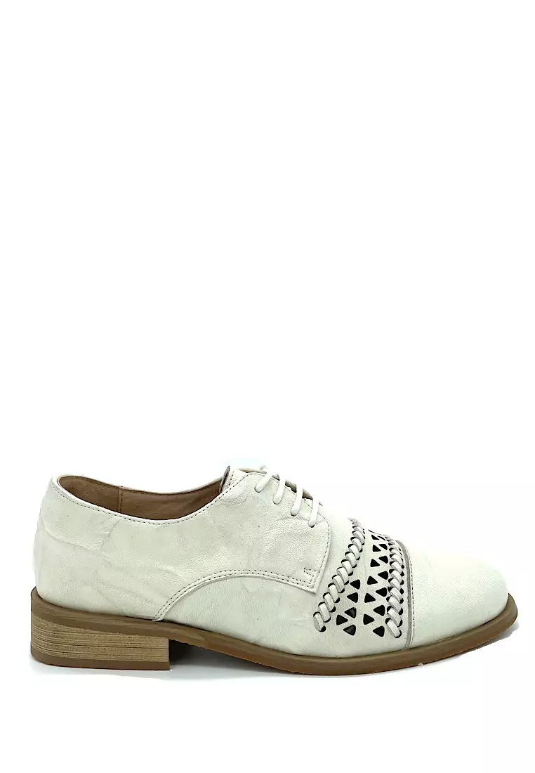 Buy EDENSHOES Fez Woven Vintage Leather Ladies Shoes Online