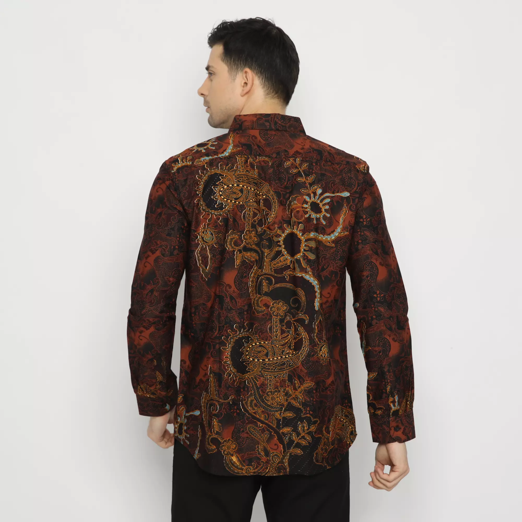 Platini Kemeja Batik Pria Lengan Panjang Katun Coklat 36014