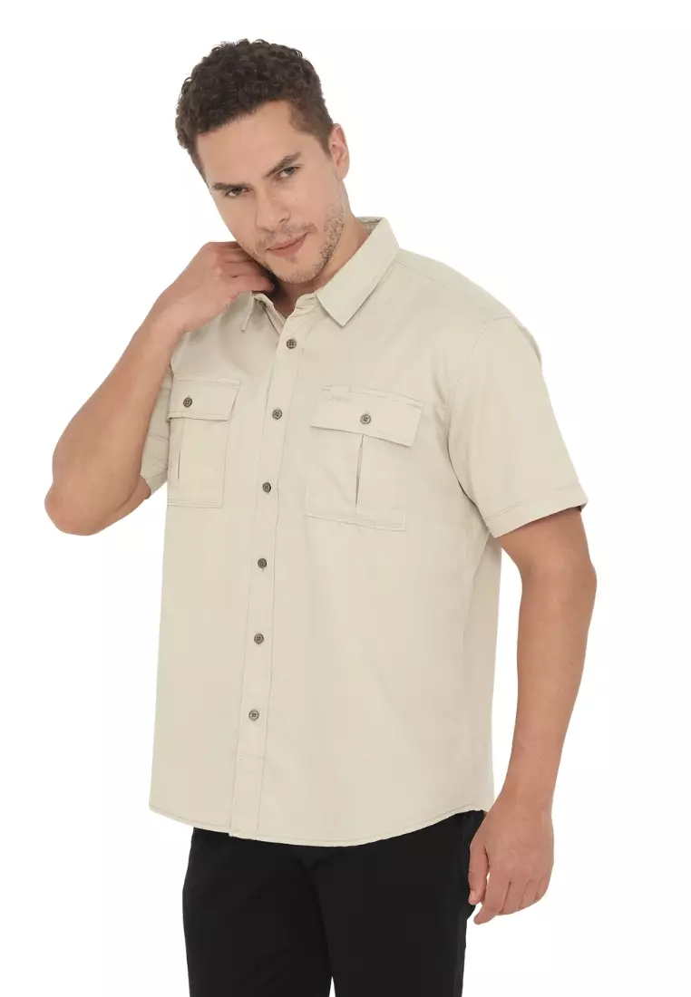 POLICE Kemeja Polos Cotton Kantong Dua Regular Fit Pria