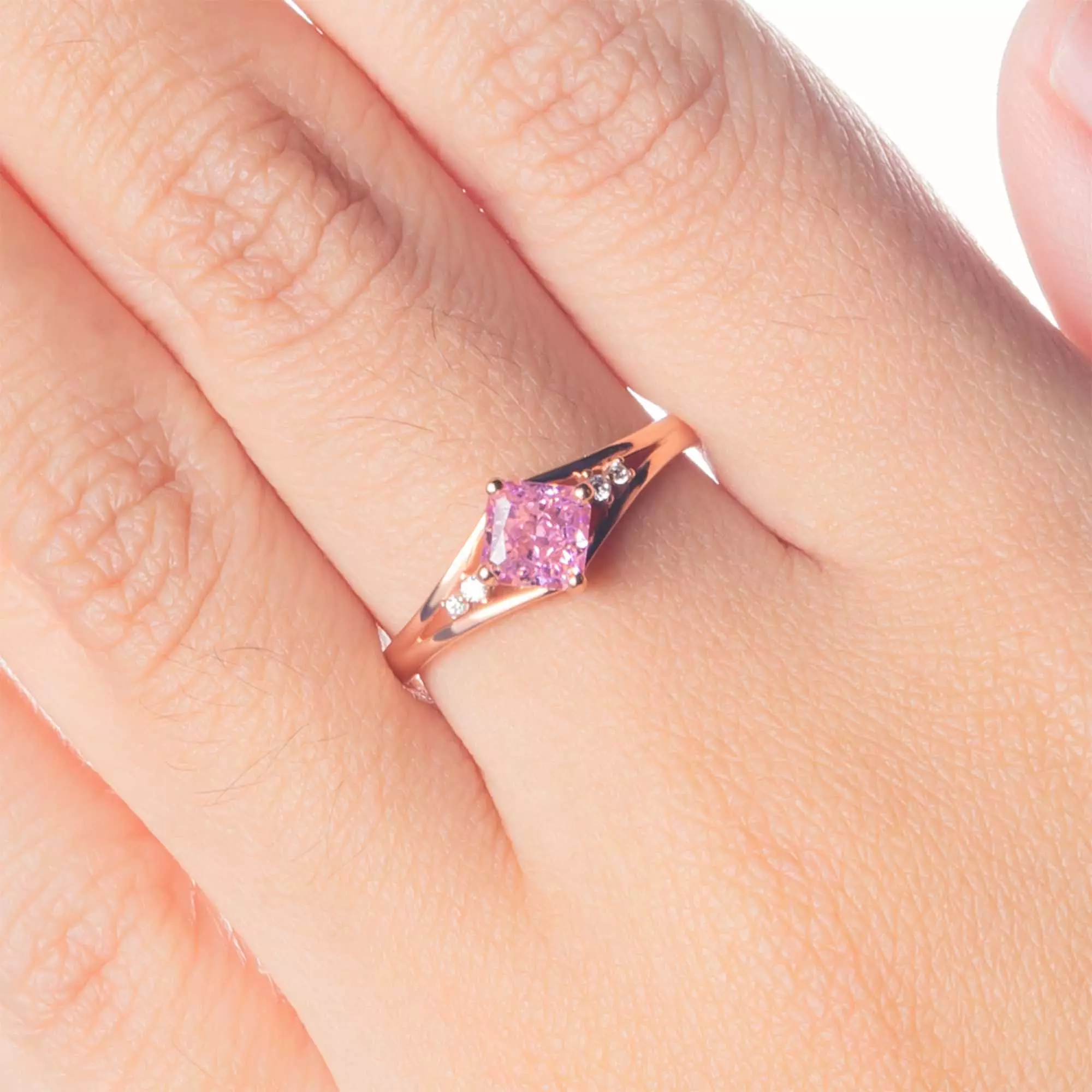 Cincin Emas 7k - Aurali Gold Ring - Pinky Crush Collection - Juene Jewelry Warna Rose Gold
