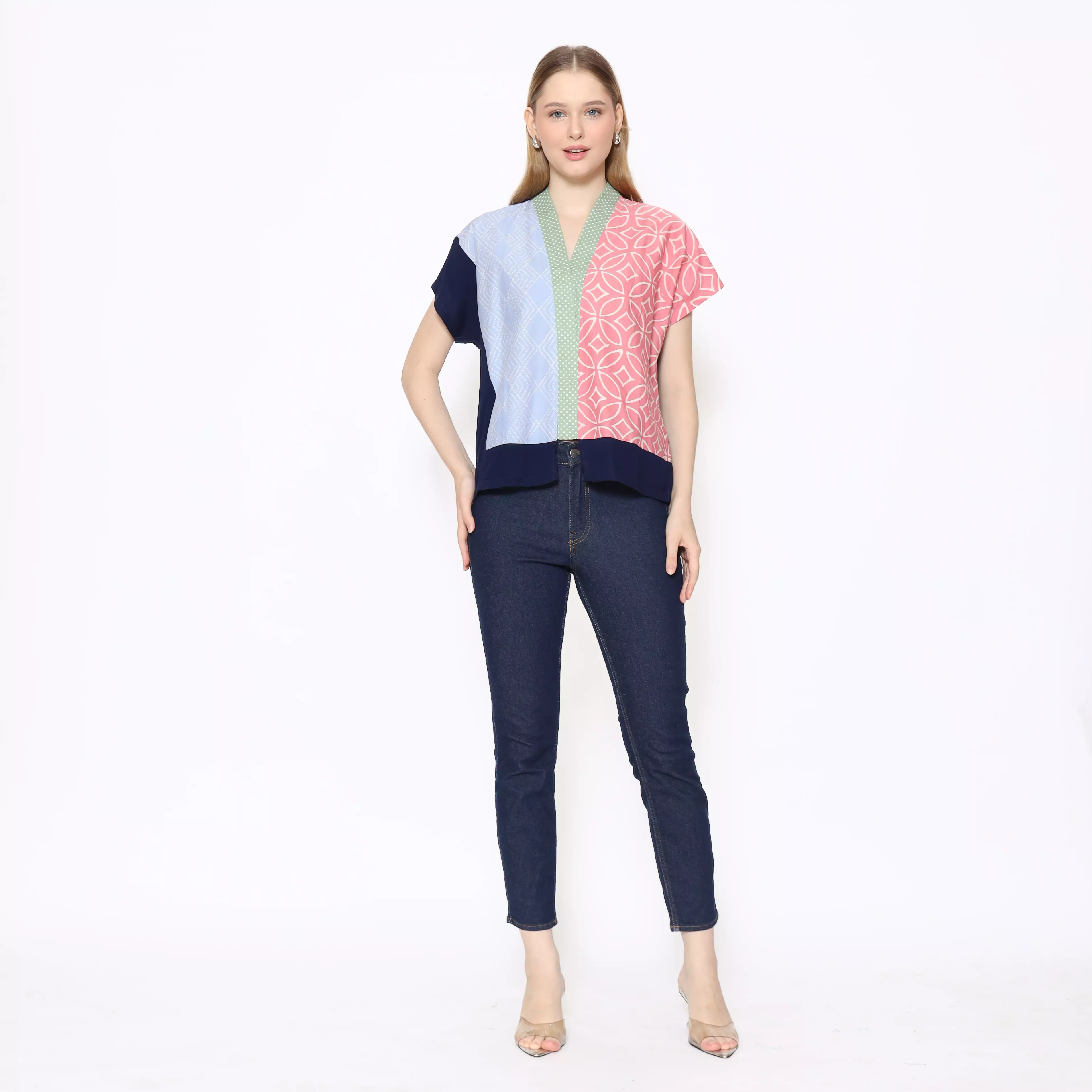 Blouse Batik Wanita - Bhatara Batik Fidelya - Atasan Batik Modern Lengan Pendek