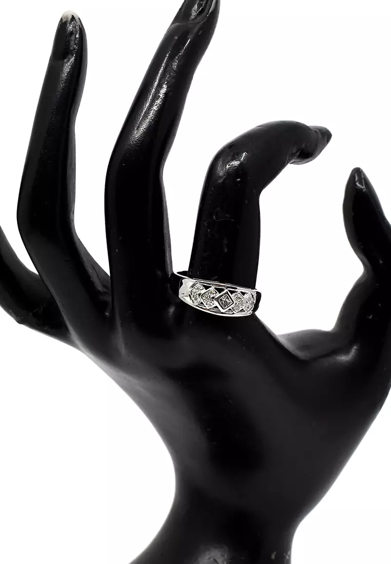 14K White Gold Lady Ring with Diamonds