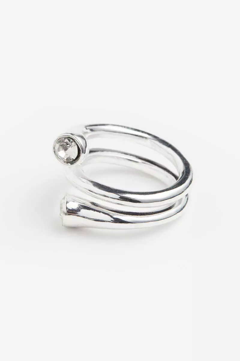 Rhinestone-decorated ring