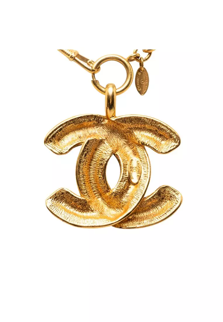 Pre-Loved Chanel Gold Plated Quilted Cc Pendant Necklace