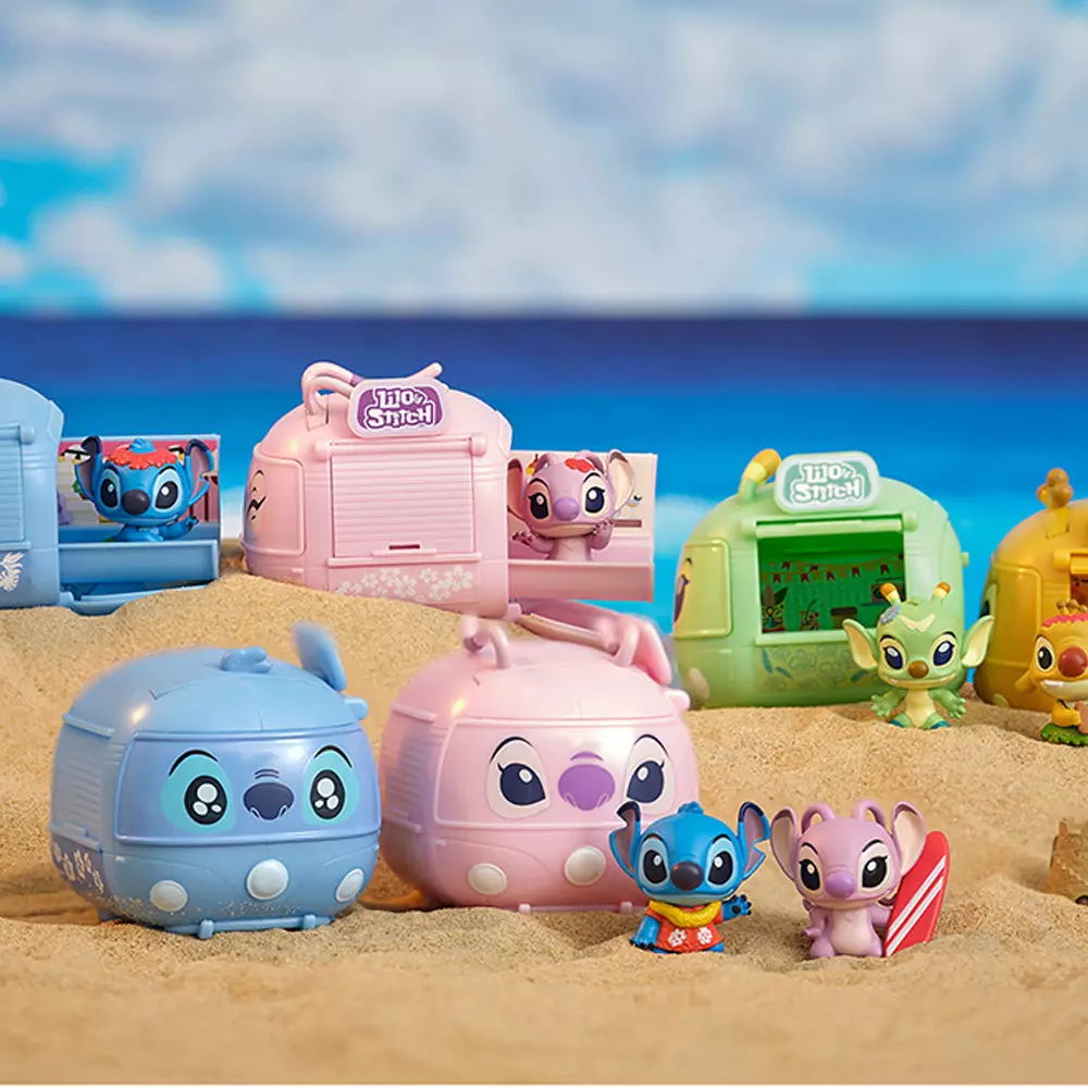 KIDDY FUN MINIFIGURE DISNEY STITCH CAMPER VAN RANDOM